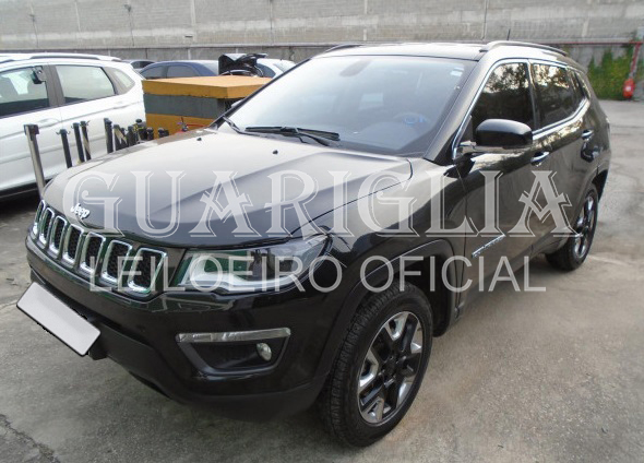 LOTE 032 - Jeep Grand Cherokee 3.6 V6 Limited 4WD 2015