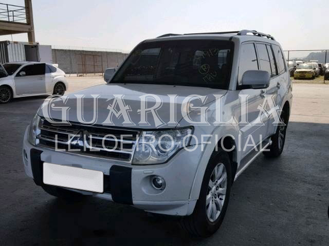 LOTE 034 - MITSUBISHI PAJERO FULL HPE 3.2 TURBO 2011