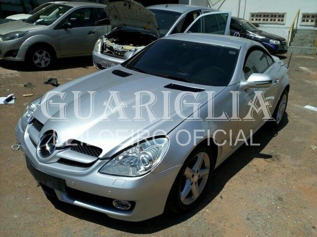 LOTE 038 - Mercedes-Benz SLK 200 Kompressor 2011