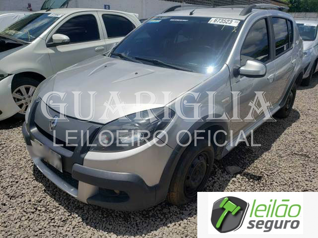 LOTE 017  RENAULT/SANDERO STEPWAY 1.6 HI-POWER 2014