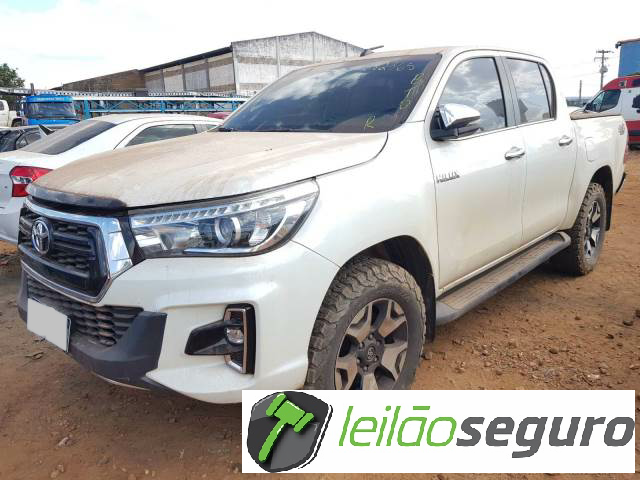 LOTE 004 TOYOTA HILUX CD 2016