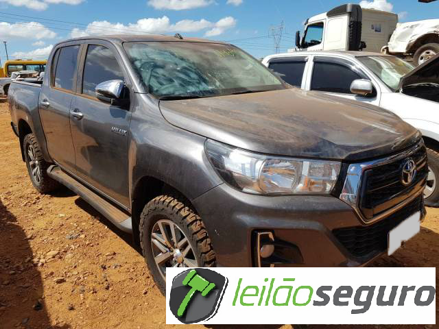 LOTE 014 TOYOTA HILUX CD 2020