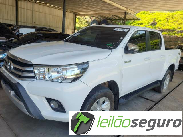 LOTE  016 TOYOTA HILUX CD 2017