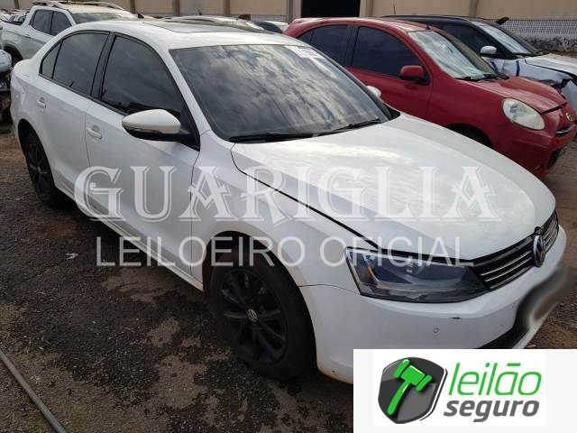 LOTE 018 VOLKSWAGEN/JETTA COMFORTLINE 2.0 TOTAL FLEX 2014 